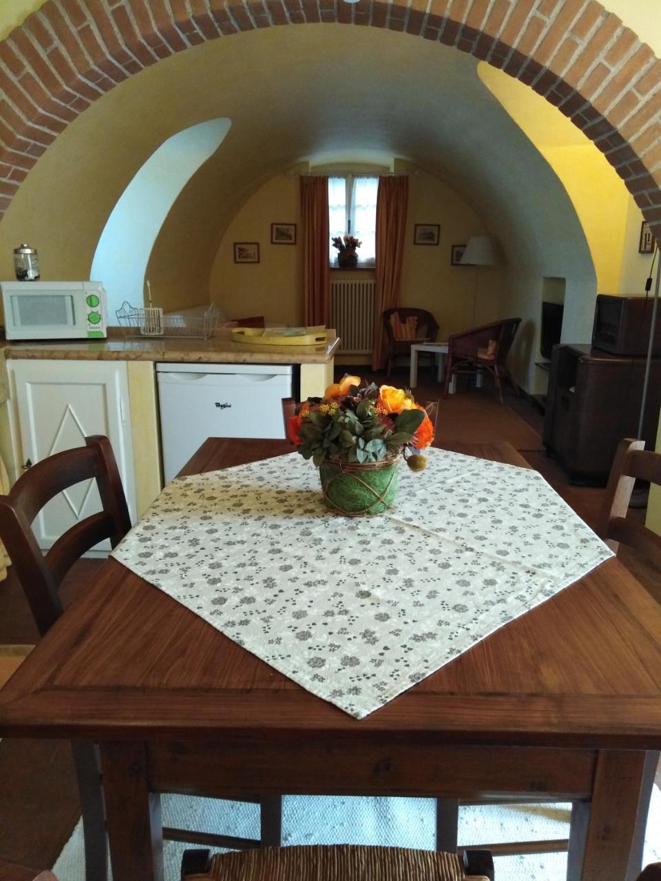 Casa Del Capitello Leilighet Caprino Veronese Eksteriør bilde